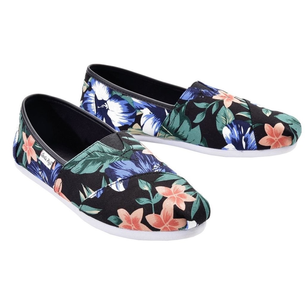NWT! Charlie Paige Floral Loafers  OVERSTOCK